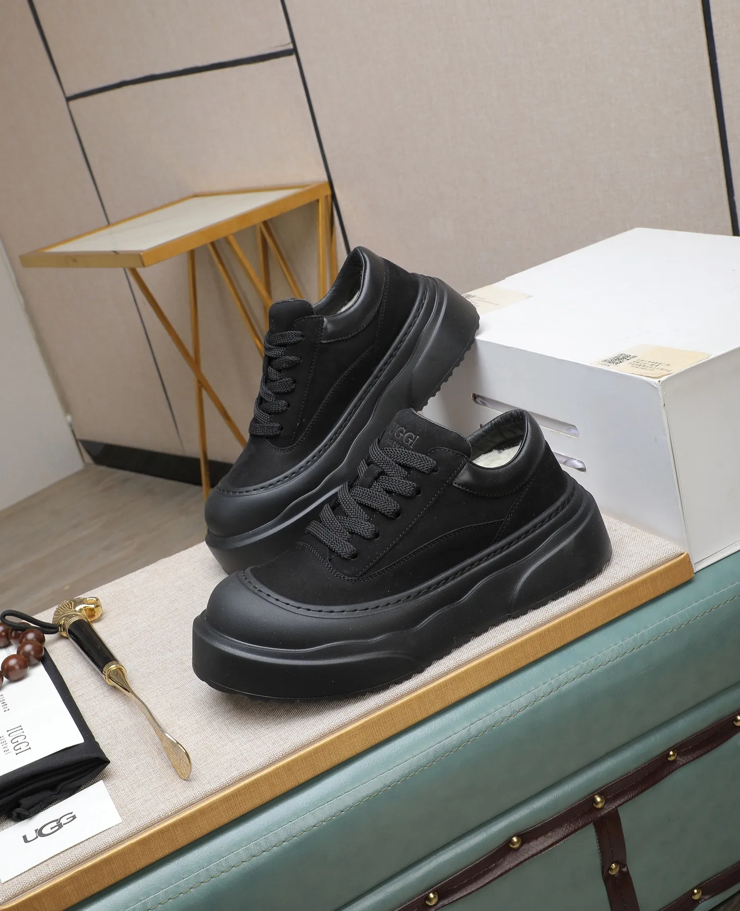 Men's shoes 💰680 IUGGI new retro presbyopia men's shoes, casual and versatile, full of high-end sense, fashionable, luxury and personalized style, joint style, retro presbyopia factor, full of handsome style, first layer suede cowhide, lining wool, rubber outsole, light and non-slip size: 39-44